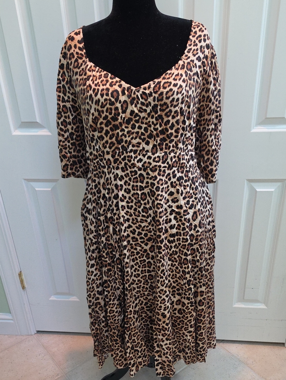 torrid - 4x - Leopard Print Midi Dress in Brown and Black
